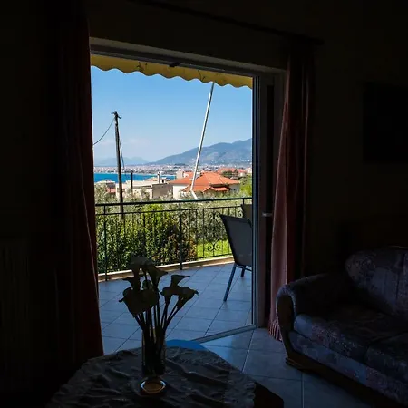 Vithos Apartment Kalamata Extérieur photo